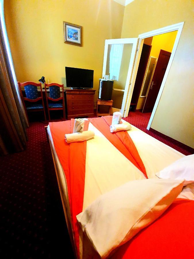 Bed and Breakfast 100 Eves Fogado Szatymaz Exteriér fotografie